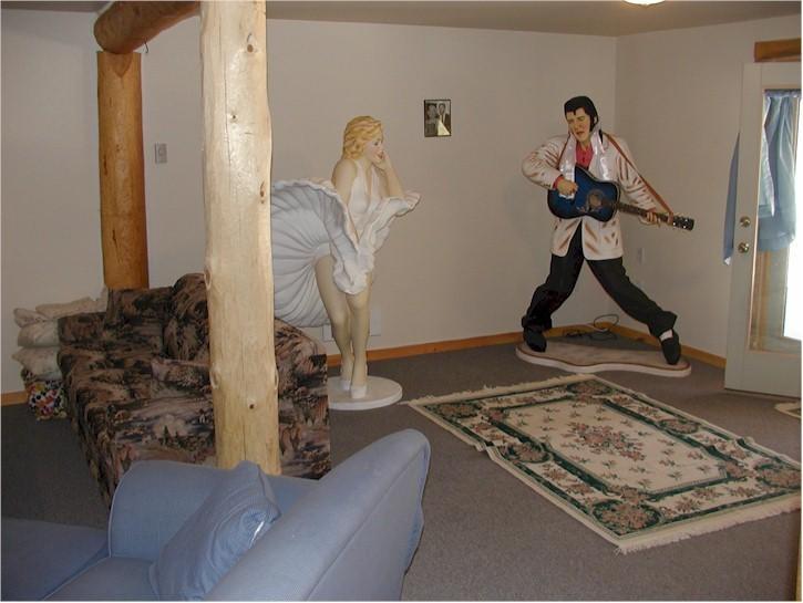 Trails End Lodge Custer Room photo